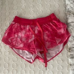 Lululemon hotty hot short